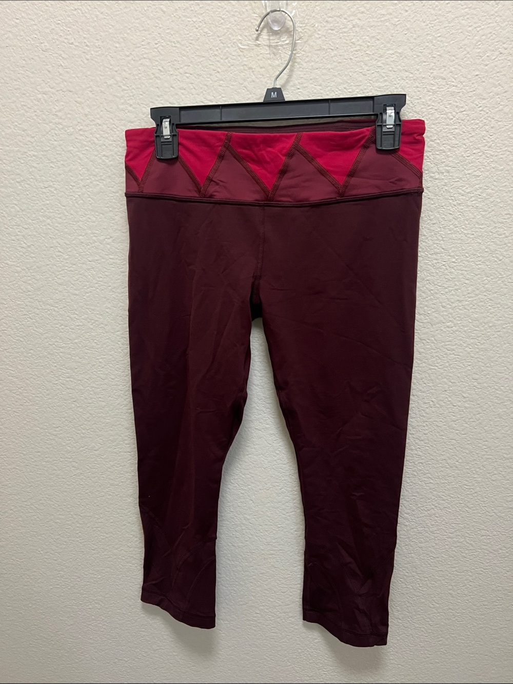 Lululemon Run Inspire Crop II
Leggings 8  gym workout Bordeaux Drama